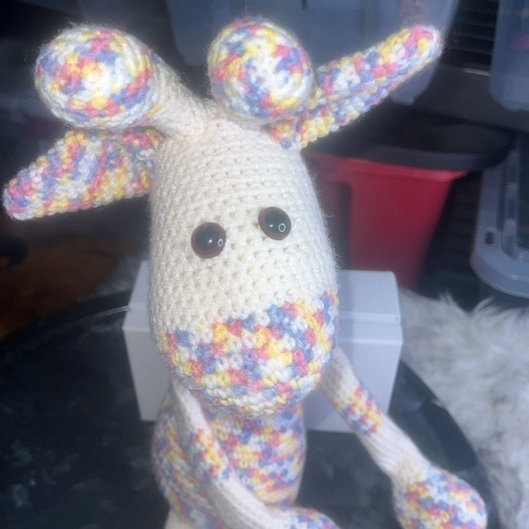 Handmade Crochet Giraffe Toy for Kids - Picture 7 of 8